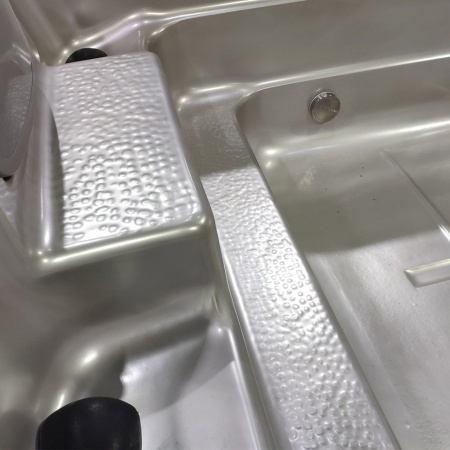 Готовый СПА бассейн с противотоком Bigeer Леоне